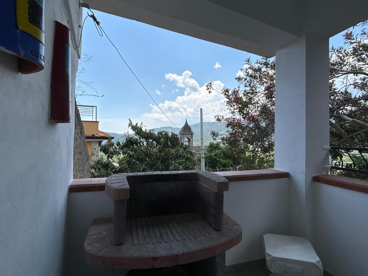 La Casa Del Borgo Cavallaro Gaggi Exterior photo